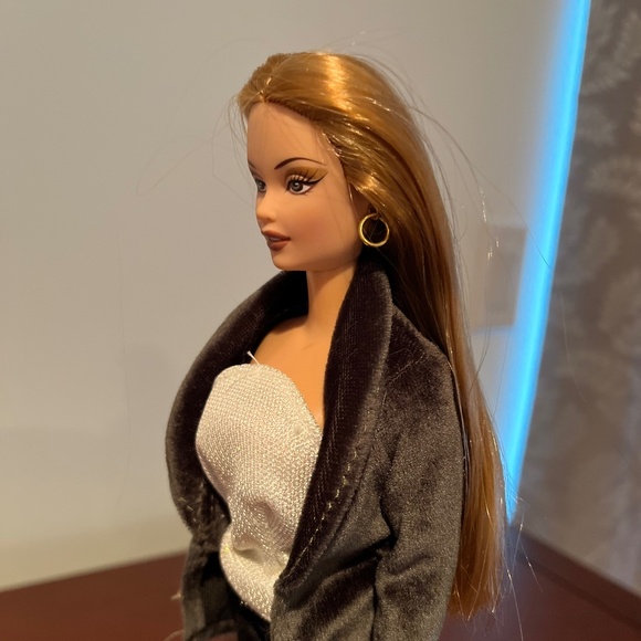Integrity Toys Doll - Picture 3 of 7